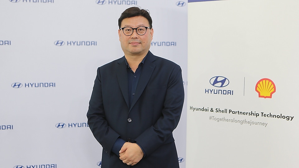 นายเจ กิว จอง ประธานเจ้าหน้าที่บริหาร บริษัท ฮุนได โมบิลิตี้ (ประเทศไทย) จำกัด