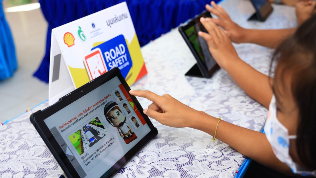 ‘8 Skills for Road Safety’ training sessions in primary schools in the neighbourhood of Mahidol University and Bangkrachao.