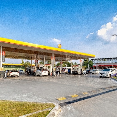 Welcome entrance to Thailand’s first “Site of the Future” from Shell
