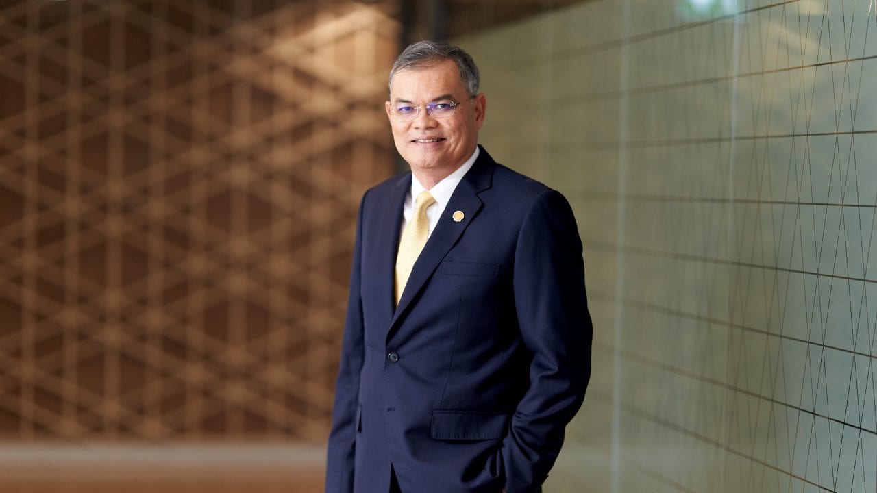 Mr. Panun Prachuabmoh, Country Chairman, The Shell Company of Thailand Limited