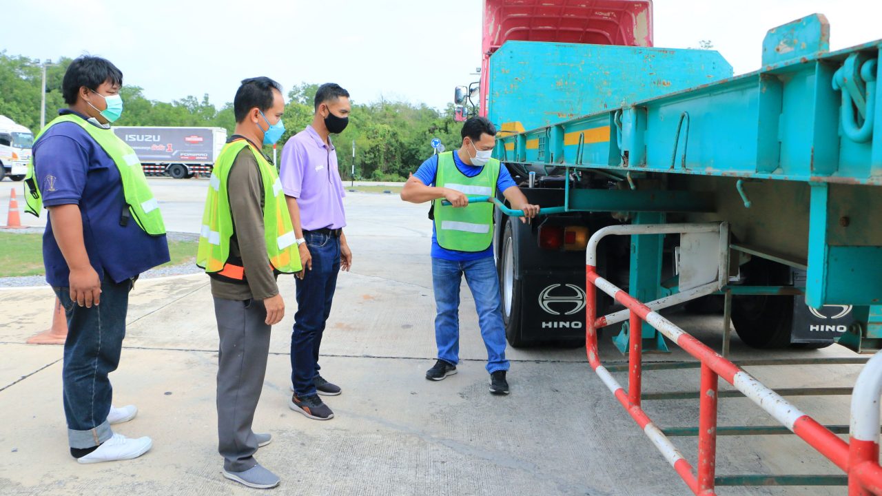 The programme covers various safe driving teachniques and methods such as basic maintenaince and truck driving