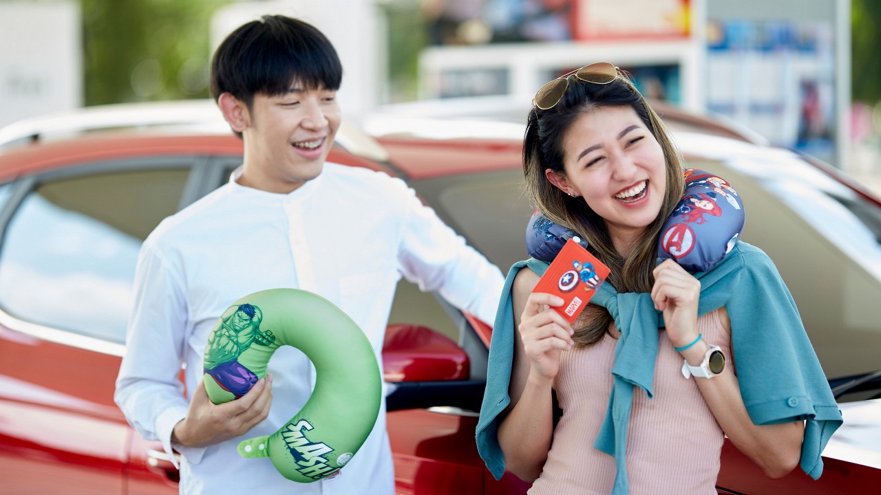 Double your happiness when paying with UOB credit cards, receive the Marvel card holders.