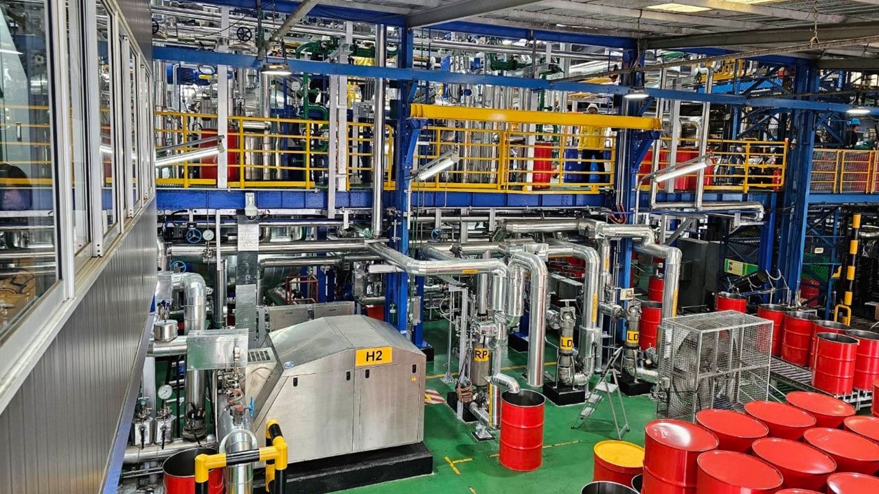The enhanced plant boasts greater sustainability and reduced emissions. It utilizes solar energy, has more energy efficiency