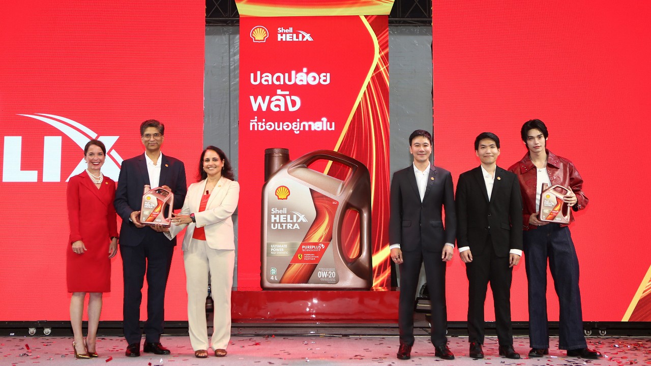 From racetrack to road, Shell Helix Ultra is developed with world-class partners.