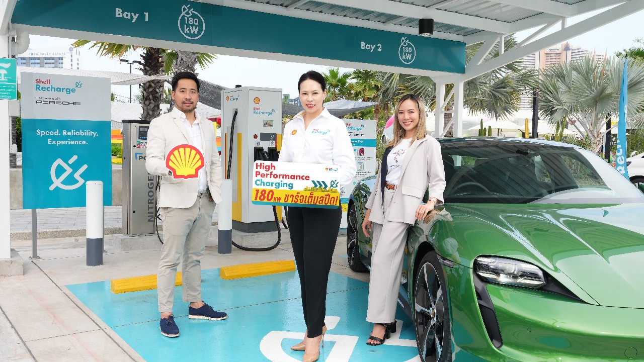 Shell Recharge station (HPC) 180 kW at the Shell Station at Thew Talay World, Cha-am District, Phetchaburi 