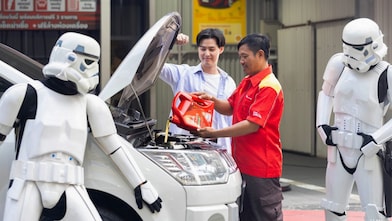 Experience the premium power of high-quality engine oil from Shell.