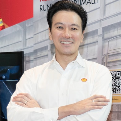 Mr. Kamolpat Baholyodhin, Executive Director - Lubricants Business, The Shell Company of Thailand Limited