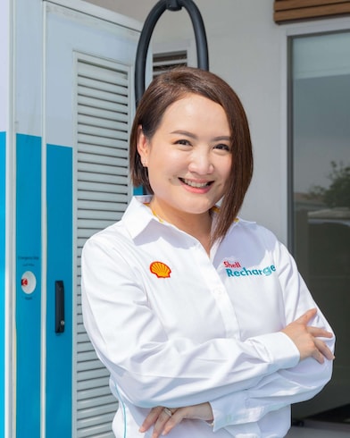 Kanakhuan Vongchusiri, Vice Executive Director Network Strategy Development,  The Shell Company of Thailand Limited.
