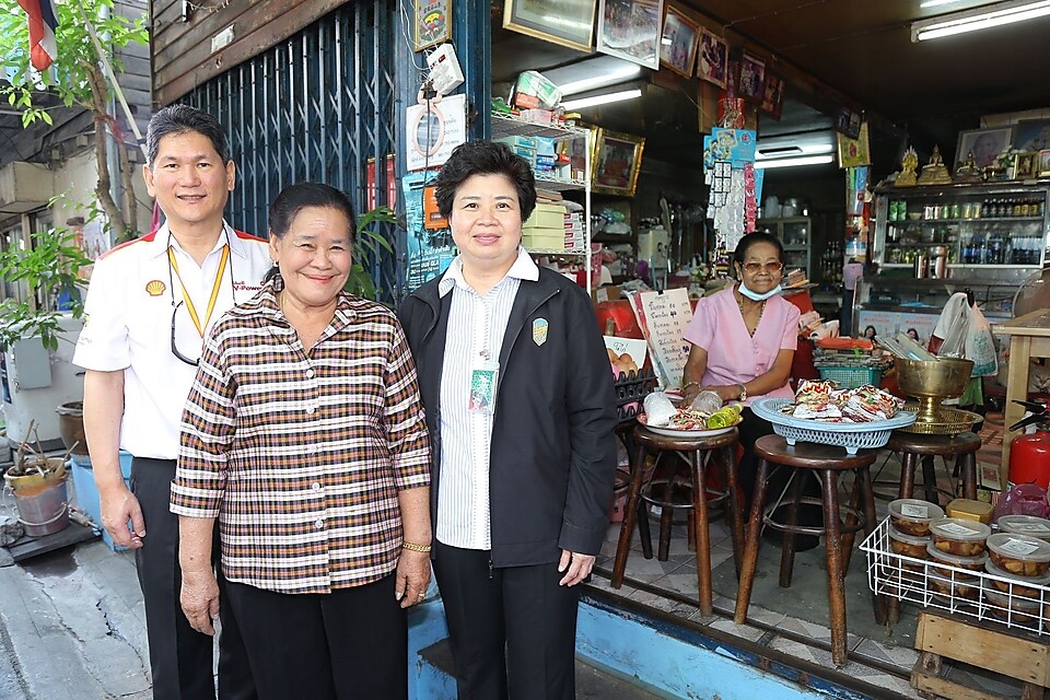 Wat Klong Toey Nai community