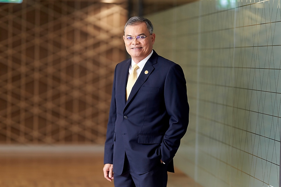 Panun Prachuabmoh, Country Chairman, the Shell Company of Thailand Limited