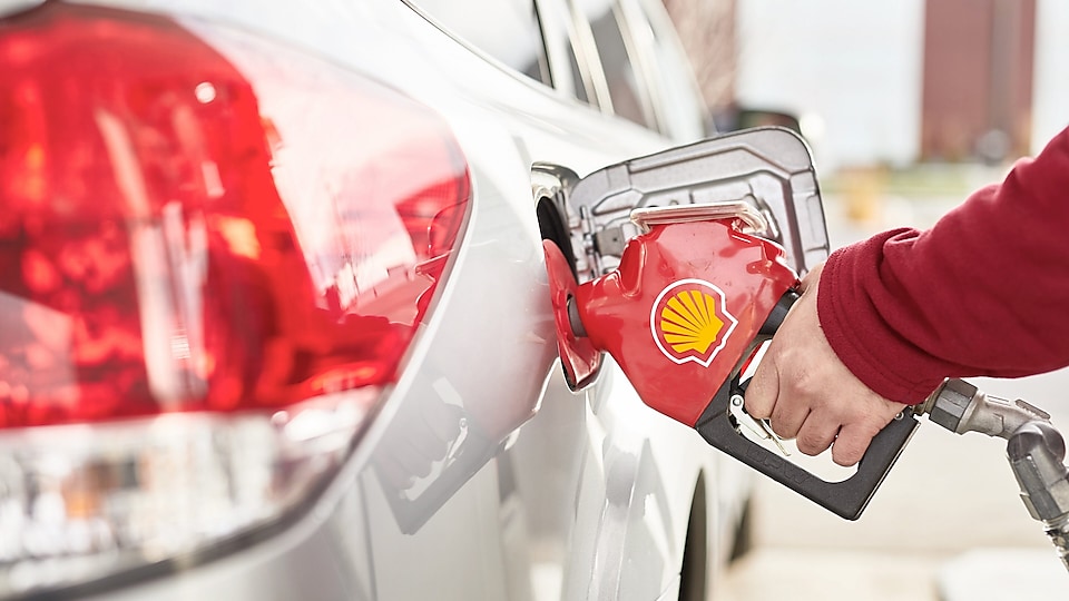 Fill up with the new "Shell V-Power," Shell's best premium-grade fuel, available for Gasohol 95 and Diesel engines.