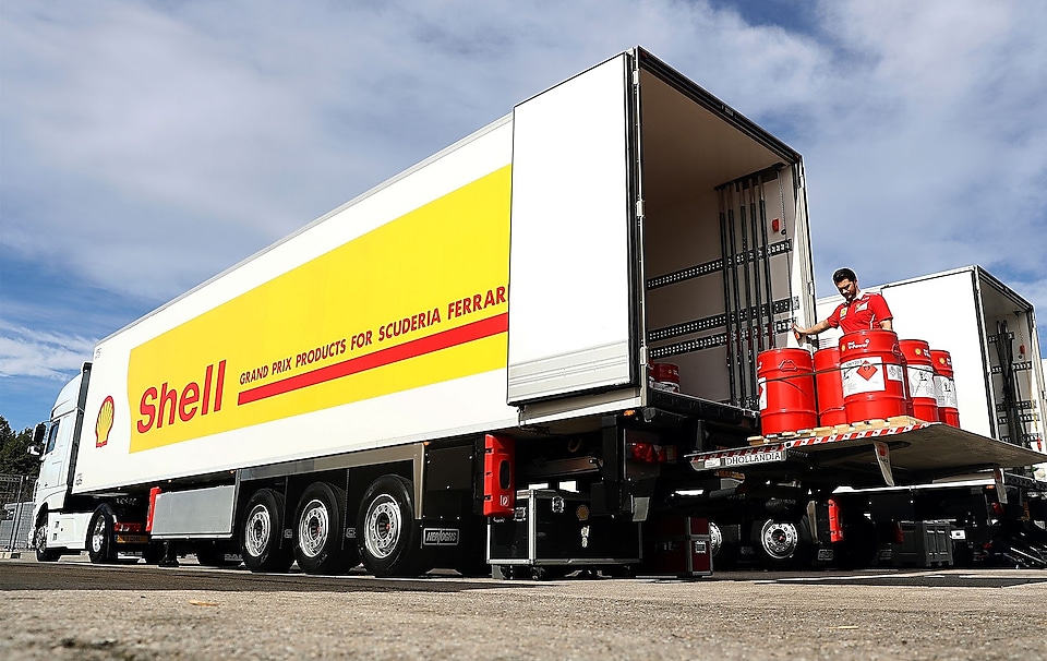 Shell lorry with V-Power products