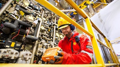 พนักงานจาก TACIT