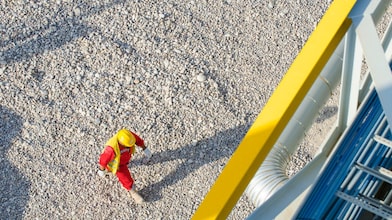 วิศวกรของเชลล์ในโรงกลั่น