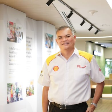 นายปนันท์ ประจวบเหมาะ ประธานกรรมการ บริษัท เชลล์แห่งประเทศไทย จำกัด