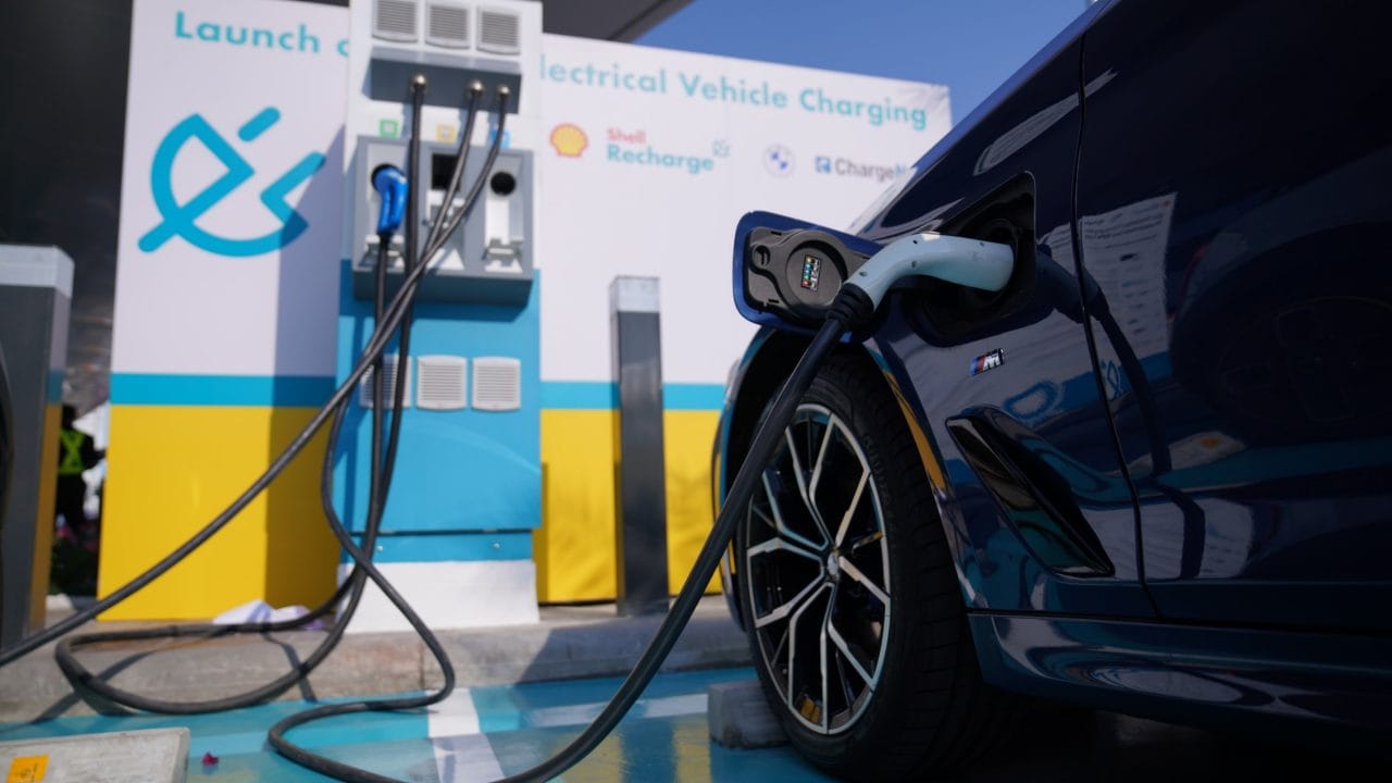 จุดชาร์จรถยนต์ไฟฟ้า Shell Recharge