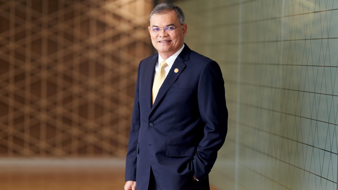 นายปนันท์ ประจวบเหมาะ ประธานกรรมการ บริษัท เชลล์แห่งประเทศไทย จำกัด