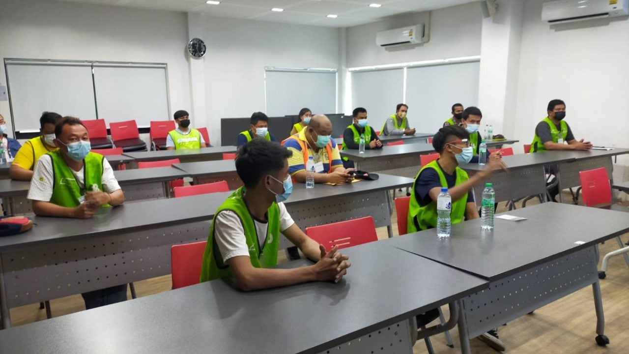 บรรยากาศการเรียนการสอนในภาคทฤษฎีและภาคปฏิบัติ 3