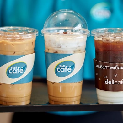 เมนูกาแฟเย็นยอดนิยม คาปูชิโน่ ลาเต้ และ เอสเปรสโซ่ ในราคาสุดพิเศษ เพียง 39 บาท เท่านั้น*