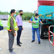 The programme covers various safe driving teachniques and methods such as basic maintenaince and truck driving