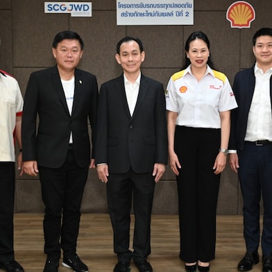 “โครงการขับรถบรรทุกปลอดภัย สร้างทักษะใหม่กับเชลล์” ภายใต้ความร่วมมือระหว่าง บริษัท เชลล์แห่งประเทศไทย จำกัด ร่วมกับ โรงเรียนทักษะพิพัฒน์ โรงเรียนสอนขับรถ โดย บริษัท เอสซีจี สกิลล์ ดีเวลลอปเม้นท์ จำกัด สนับสนุนพันธกิจและเป้าหมายหลักของกรมขนส่งทางบก ในการลดอุบัติเหตุทางท้องถนนและส่งเสริมวัฒนธรรมการขับรถอย่างปลอดภัย