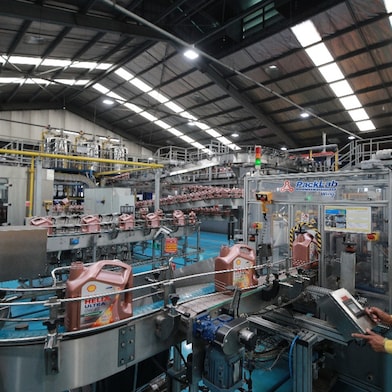 บรรจุภัณฑ์รีไซเคิล 100% บรรจุภัณฑ์สำหรับน้ำมันเครื่องระดับพรีเมียม “เชลล์ เฮลิกส์ อัลตร้า”ผลิตจากนวัตกรรมเม็ดพลาสติกรีไซเคิลคุณภาพสูง ¹