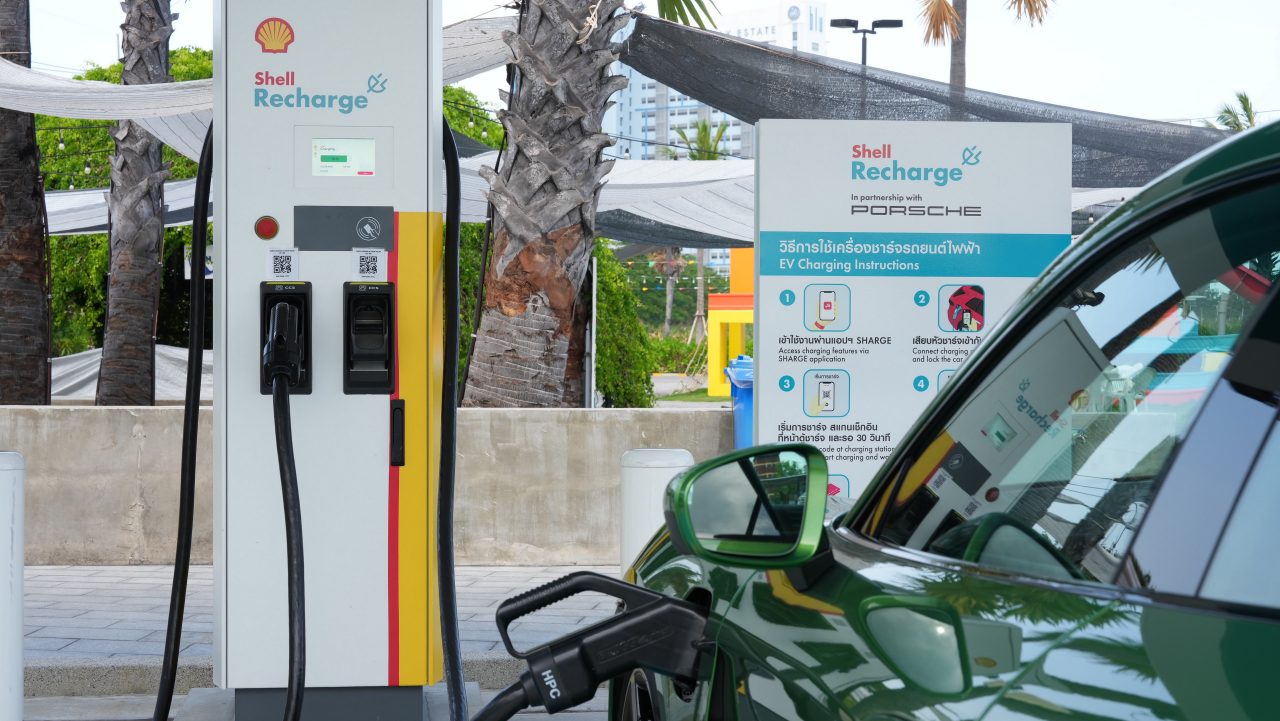 Shell Recharge station (HPC) 180 กิโลวัตต์ ที่สถานีบริการเชลล์ ทิวทะเล เวิล์ด อำเภอชะอำ จังหวัดเพชรบุรี