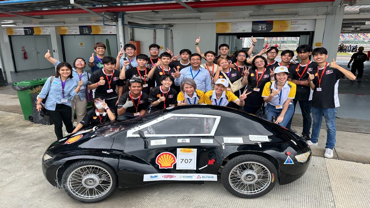 ทีม KMUTT EDR Epsilon มหาวิทยาลัยเทคโนโลยีพระจอมเกล้าธนบุรี  หนึ่งเดียวที่ลงแข่งขันในประเภท Urban Concept หมวดแบตเตอรี่ไฟฟ้า