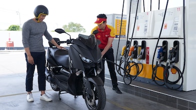 ศูนย์เปลี่ยนถ่ายน้ำมันเครื่องเชลล์ แอ๊ดว้านซ์ Shell ADVANCE สำหรับรถมอเตอร์ไซค์ Shell ADVANCE MotoCare Express